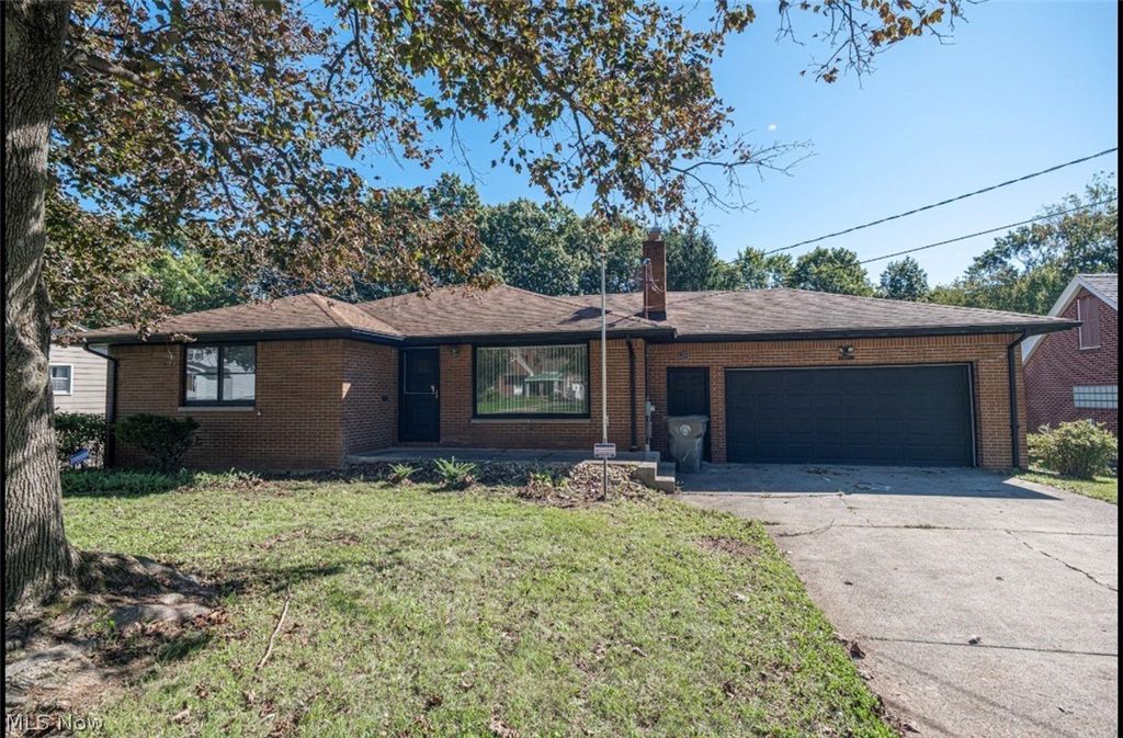 3525 Shirley Road, Youngstown, OH 44502