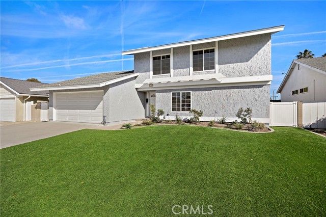 5711 Rogers Drive, Huntington Beach, CA 92649