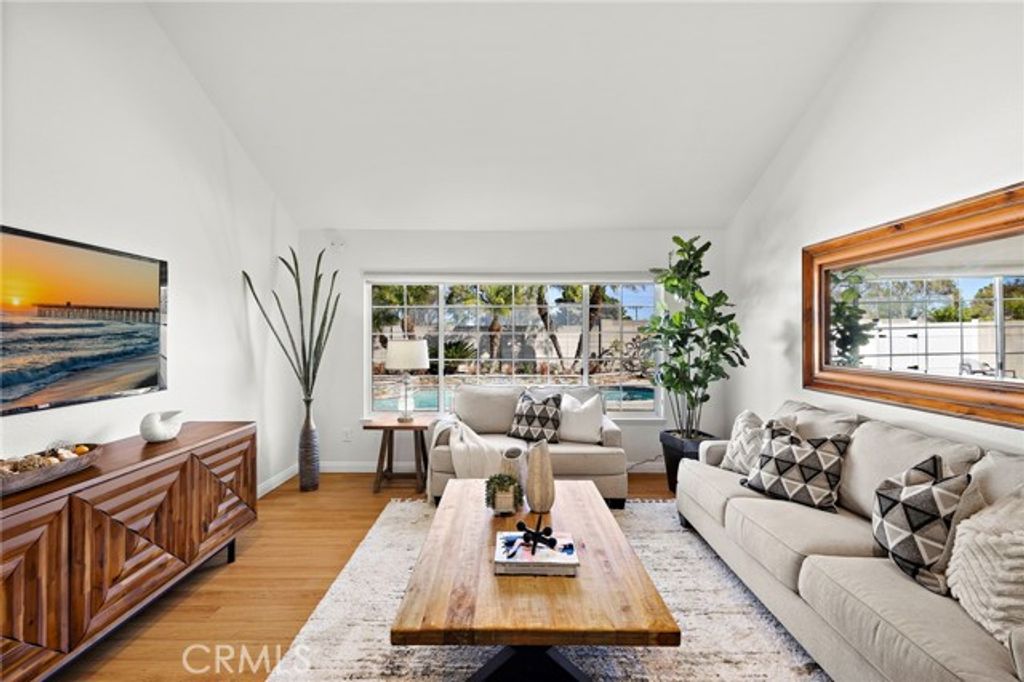 5711 Rogers Drive, Huntington Beach, CA 92649