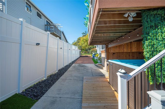 2214 COVENTRY AVENUE, Lakeland, FL 33803