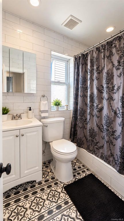 880 Midland Avenue, Yonkers, NY 10704 — photo 5