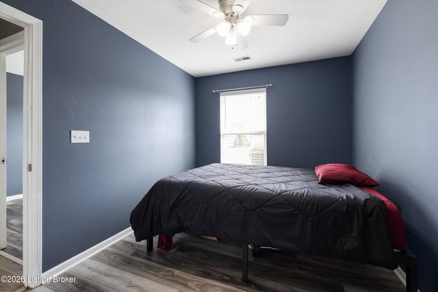 7822 Westbrook Rd, Louisville, KY 40258