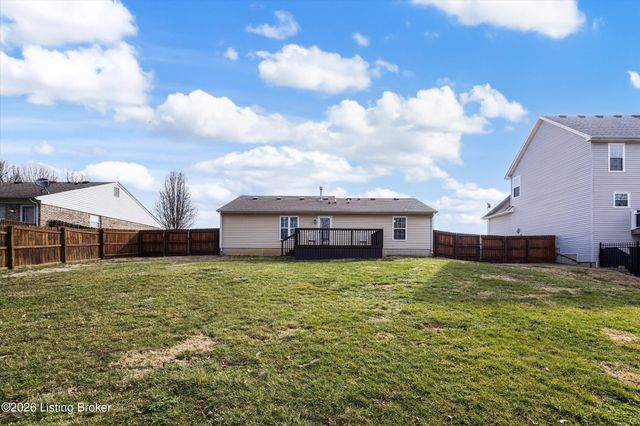 7822 Westbrook Rd, Louisville, KY 40258