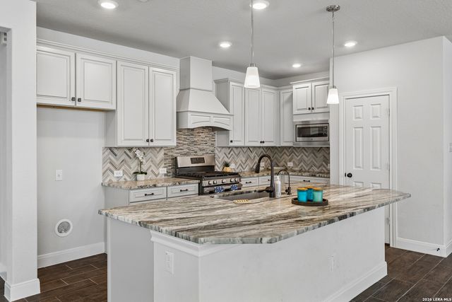 10833 Bango Farms, San Antonio, TX 78254