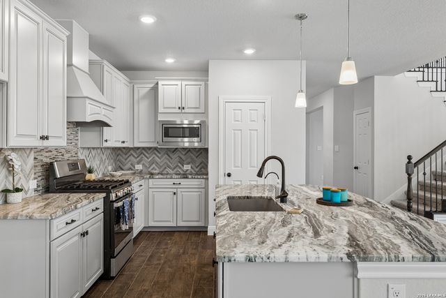 10833 Bango Farms, San Antonio, TX 78254