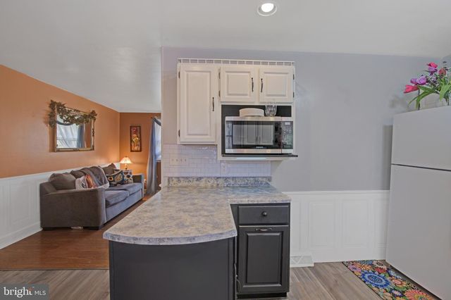 602 MAY AVE, Clayton, NJ 08312