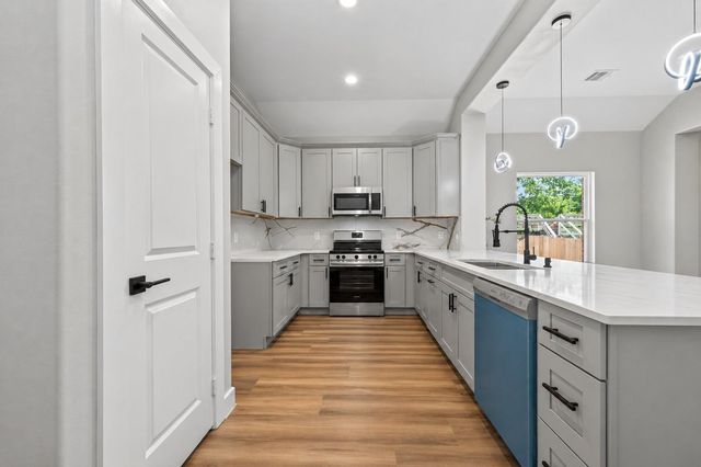 12431 Green Ridge Drive, Willis, TX 77318