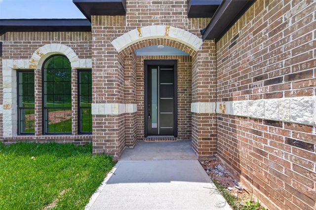 12431 Green Ridge Drive, Willis, TX 77318