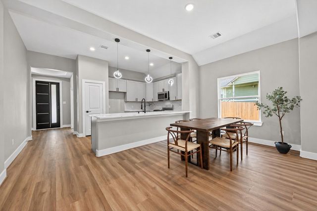 12431 Green Ridge Drive, Willis, TX 77318