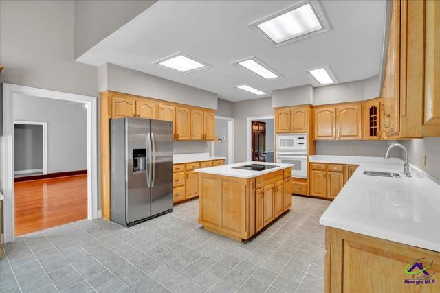 98 beverly Drive, Bonaire, GA 31005