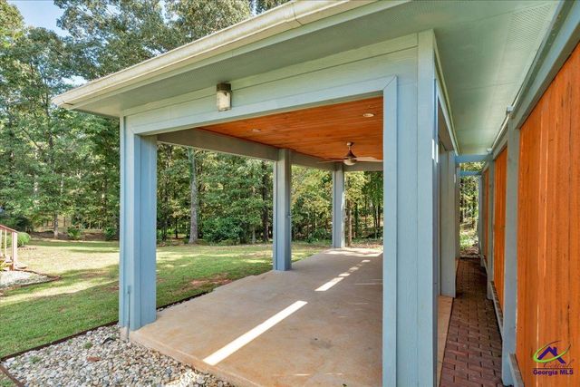 98 beverly Drive, Bonaire, GA 31005