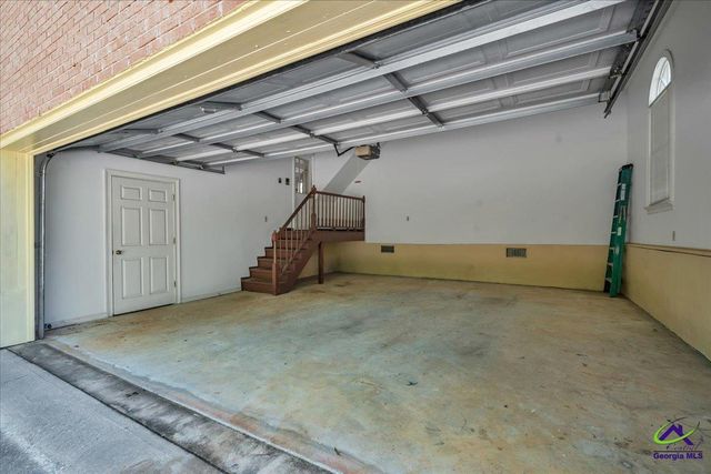98 beverly Drive, Bonaire, GA 31005