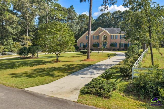 98 beverly Drive, Bonaire, GA 31005