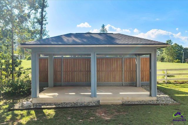 98 beverly Drive, Bonaire, GA 31005