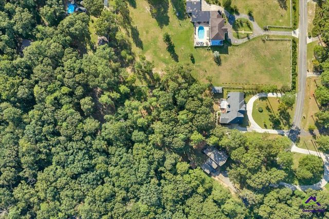 98 beverly Drive, Bonaire, GA 31005