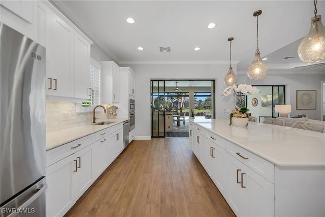 3273 Belon LN, Naples, FL 34114