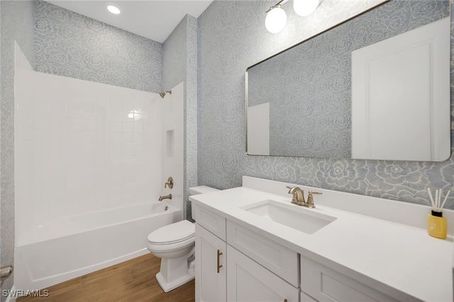 3273 Belon LN, Naples, FL 34114