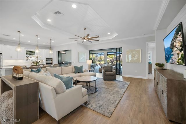 3273 Belon LN, Naples, FL 34114