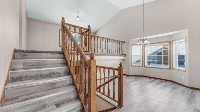 16407 Griffon Trail, Lakeville, MN 55044