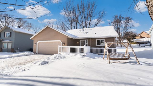 16407 Griffon Trail, Lakeville, MN 55044