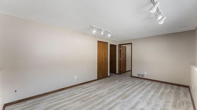 16407 Griffon Trail, Lakeville, MN 55044