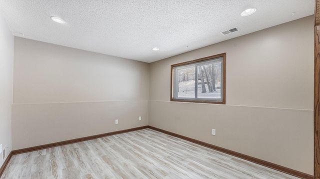 16407 Griffon Trail, Lakeville, MN 55044