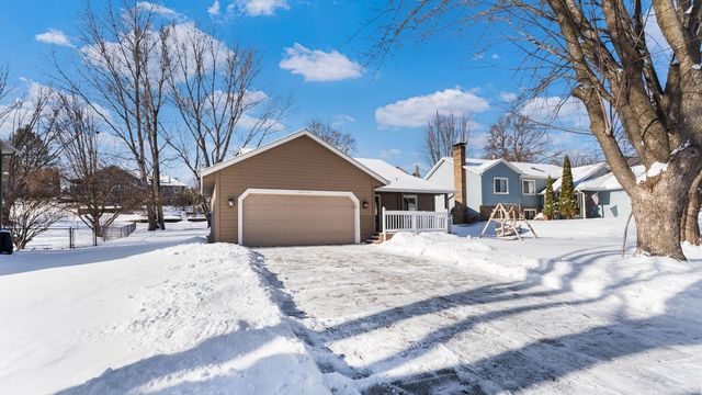16407 Griffon Trail, Lakeville, MN 55044