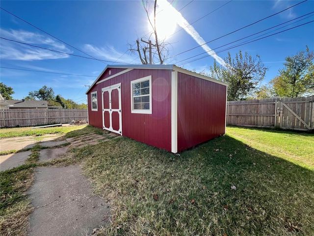 1710 N Park Avenue, Shawnee, OK 74804