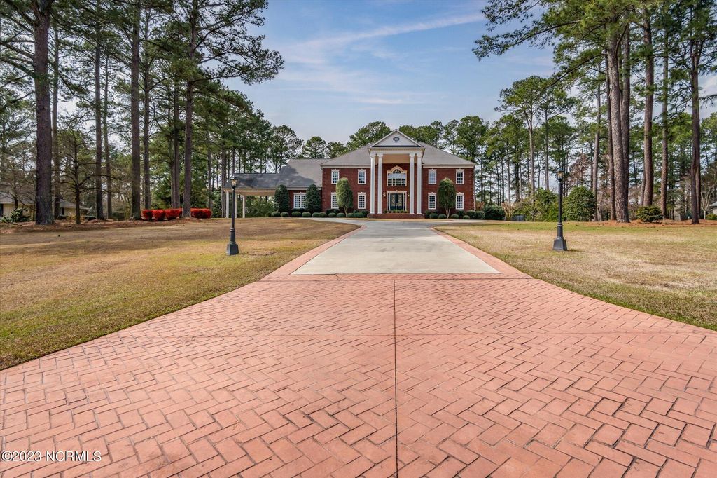 3422 Buena Vista Court, Kinston, NC 28504