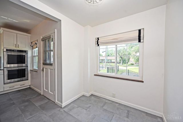 1096 Sunnyslope Drive, Cincinnati, OH 45229