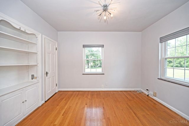 1096 Sunnyslope Drive, Cincinnati, OH 45229