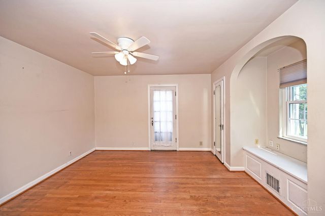 1096 Sunnyslope Drive, Cincinnati, OH 45229