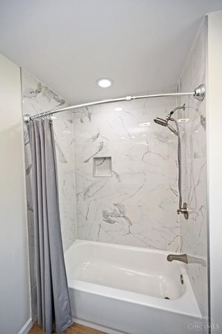 1096 Sunnyslope Drive, Cincinnati, OH 45229