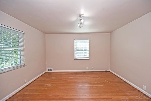 1096 Sunnyslope Drive, Cincinnati, OH 45229