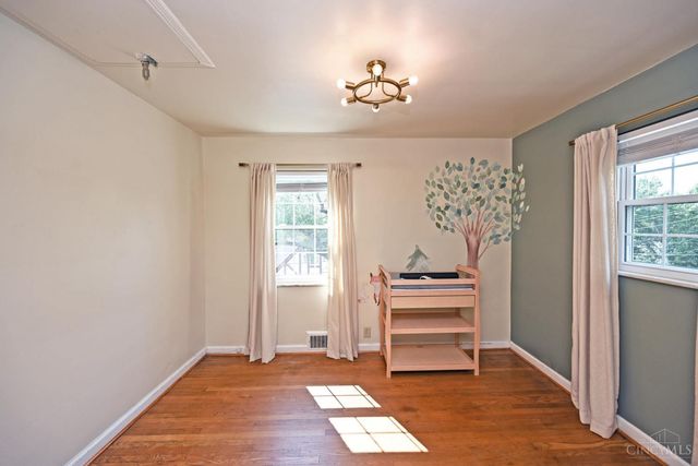 1096 Sunnyslope Drive, Cincinnati, OH 45229