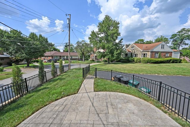1096 Sunnyslope Drive, Cincinnati, OH 45229