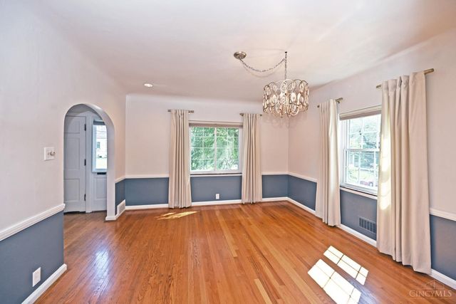 1096 Sunnyslope Drive, Cincinnati, OH 45229
