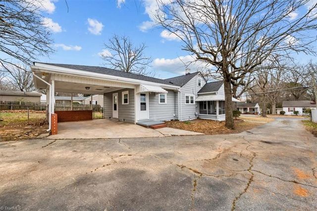 131 Hawthorne Drive, Asheboro, NC 27205