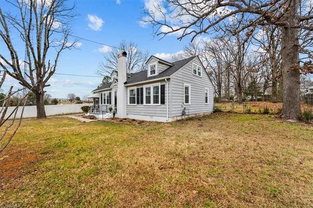 131 Hawthorne Drive, Asheboro, NC 27205