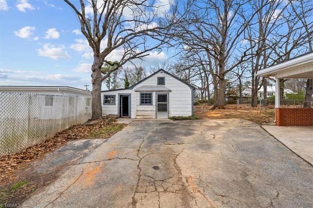 131 Hawthorne Drive, Asheboro, NC 27205