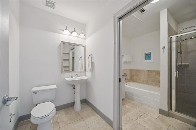 3333 Allen Parkway 2107, Houston, TX 77019