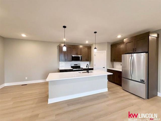 11765 S 125 Street, Papillion, NE 68046