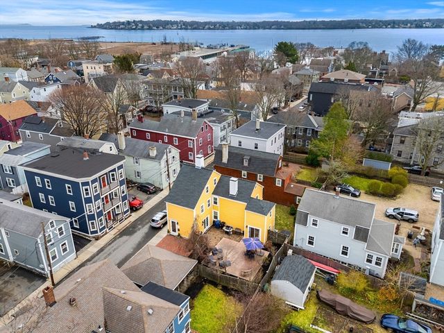 10 Turner St, Salem, MA 01970