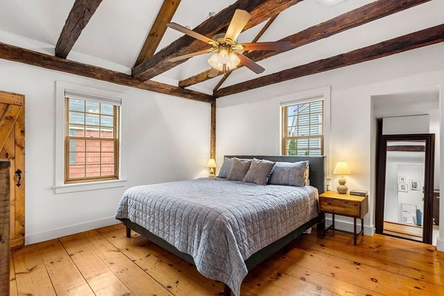 10 Turner St, Salem, MA 01970