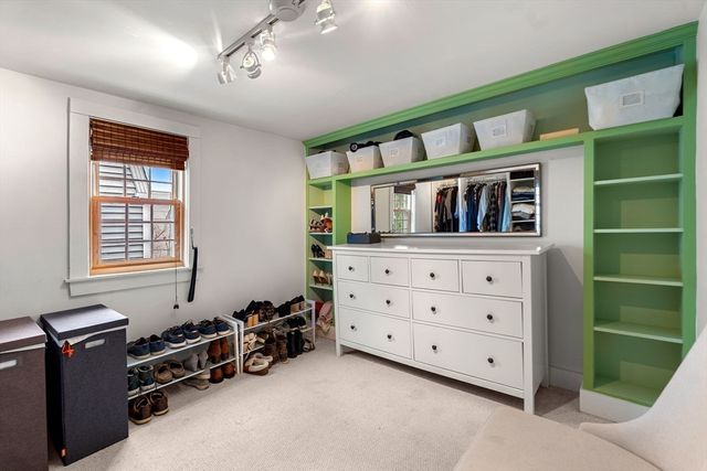 10 Turner St, Salem, MA 01970