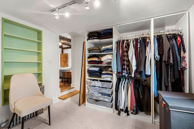 10 Turner St, Salem, MA 01970