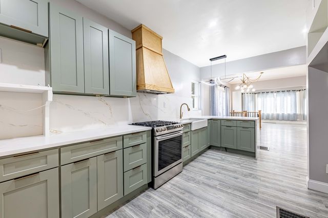 3838 W 64th Street 1, Chicago, IL 60629