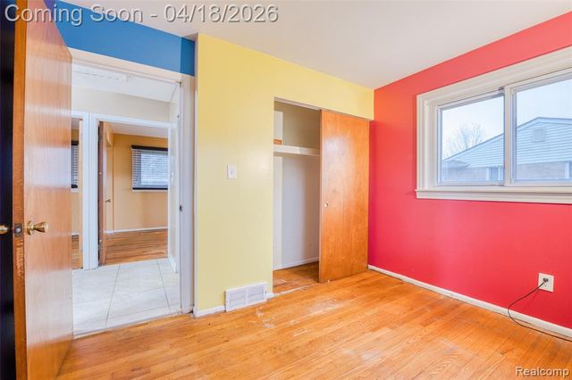 29840 Mason Street, Livonia, MI 48154