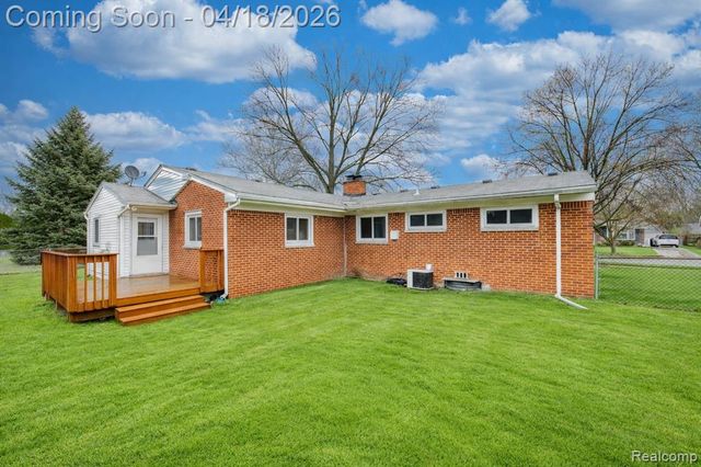 29840 Mason Street, Livonia, MI 48154