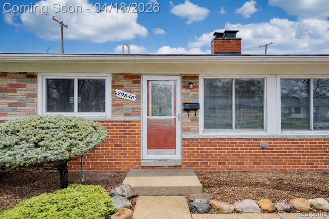 29840 Mason Street, Livonia, MI 48154